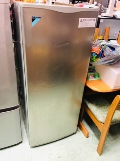ダイキン 業務用 縦型フリーザー 冷凍ストッカー 冷凍庫 2010年製 LBVFD2BS 200L 欠品有