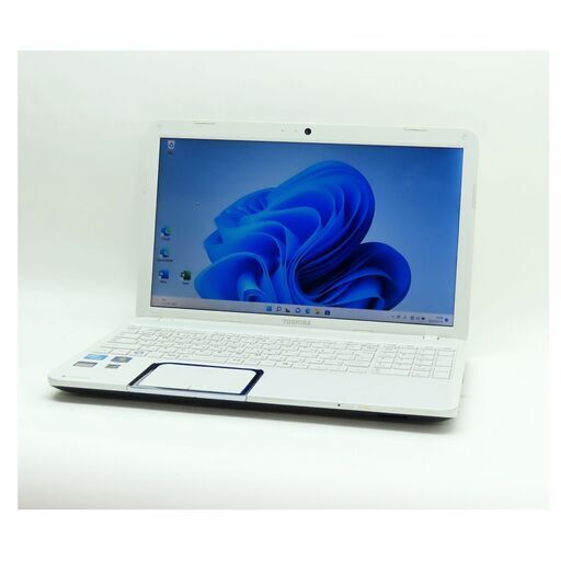 名古屋近郊無料持参！■極美品！■最新Win11機！動作も快適です♪(SSD+8Gメモリ)■即！使用可(初心者フォローします！)★ネットもExcel ・Wordもバッチリ！テレワークもOK！