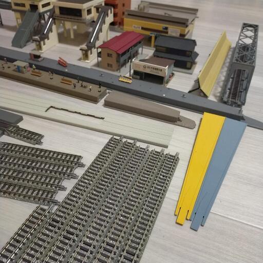 Nゲージ　模型　鉄道　ジオラマ　建物　蕎麦屋　タクシー　レール