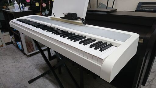 KORG B1-WA  電子ピアノ88鍵盤　2018年製