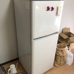冷蔵庫　2000円