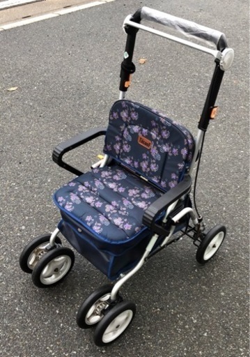 ⭐︎中古品　株式会社幸和製作所　シルバーカー　介護用車椅子⭐︎