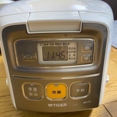 【中古】TIGER炊飯器3合炊き／ZOJIRUSHI ポット1....