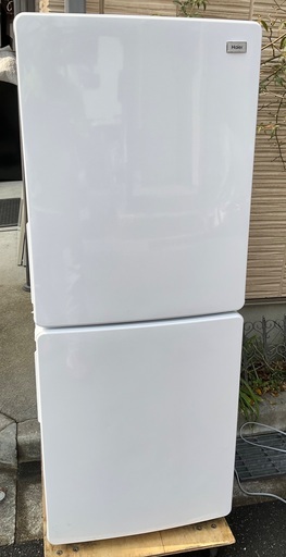 【RKGRE-839】特価！ハイアール/148L 2ドア冷凍冷蔵庫/JR-NF148A/中古品/2017年製/当社より近隣無料配達！
