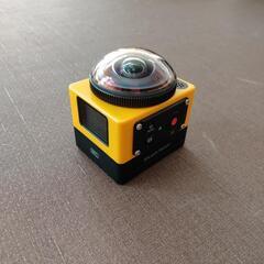 アクションカメラ 360度 (1)