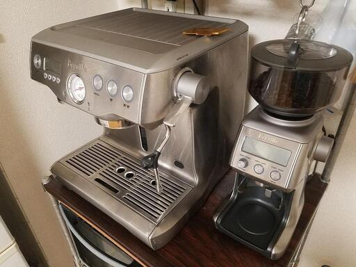 Brevilleエスプレッソマシンとコーヒーミル