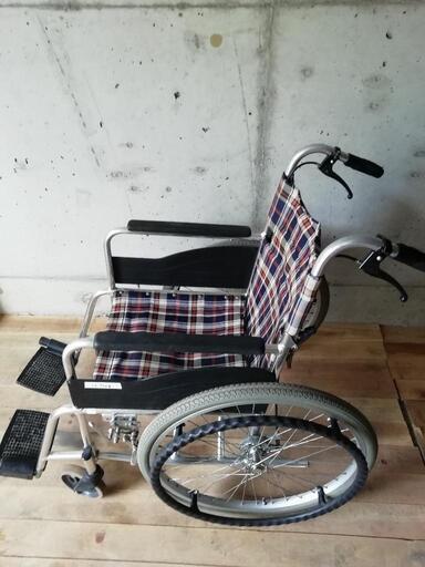 取引中、介護用車椅子