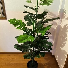 フェイクグリーン観葉植物　高さ約140cm