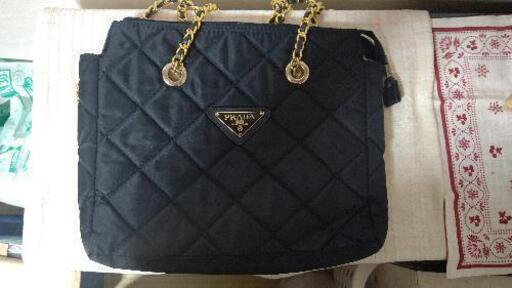 PRADAショルダーバッグ