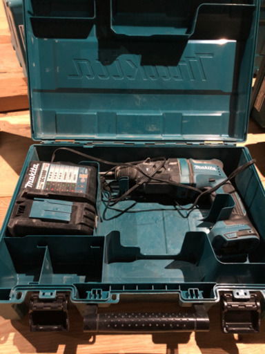 マキタ ハンマドリル　HR182D