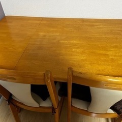 【本日限定価格‼️】折り畳みダイニングテーブル 椅子×2