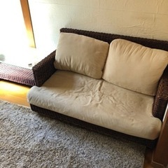 籐製ソファー　2人掛け　幅120の96cm