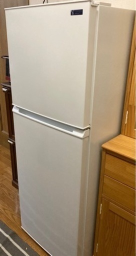 値下げしました❗️ヤマダセレクト YRZF23G1　2ドア冷蔵庫　(225L・右開き）ホワイト