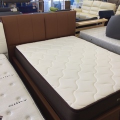 3/3  【✨✨モデルルーム展示品‼️✨✨】 定価198,000円 IDC大塚家具 ダブルベッド 