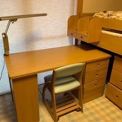 コイズミ 最高級 システムベッド イス 学習机 タンス スタンドライト 