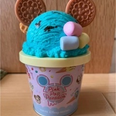 ディズニー　アイスクリーム型　お菓子缶
