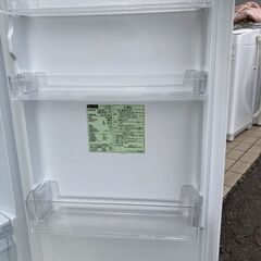 YAMADASELECT(ヤマダセレクト）　YRZF23G1　2ドア冷蔵庫　(225L・右開き）　　リサイクルショップ宮崎屋住吉店　22.3.3　ｙ YAMADASELECT(ヤマダセレクト） YRZF23G1 2ドア冷蔵庫 (225L・右開き