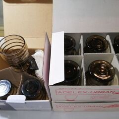 コーヒーカップ、ティーカップ、ソーサー、グラス、ミルクピッチャー、ケーキ皿、シュガーポットなど　2/6ページ