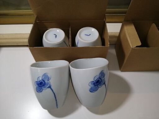 コーヒーカップ、ティーカップ、ソーサー、グラス、ミルクピッチャー