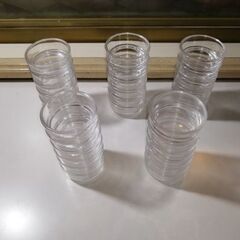 コーヒーカップ、ティーカップ、ソーサー、グラス、ミルクピッチャー、ケーキ皿、シュガーポットなど　4/6ページ