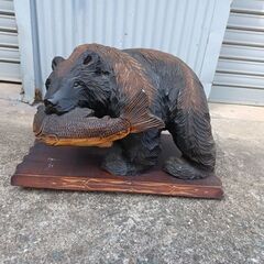 木彫りの熊　を　無料　で差し上げます！