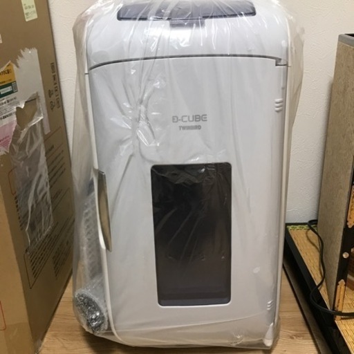 D CUBE 2電源式ポータブル冷蔵庫