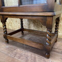 アンティーク家具 輸入家具 リプロダクト キャビネット ブックケース 飾りボード 飾り棚 ショーケース ディスプレイラック ナラ材 無垢.