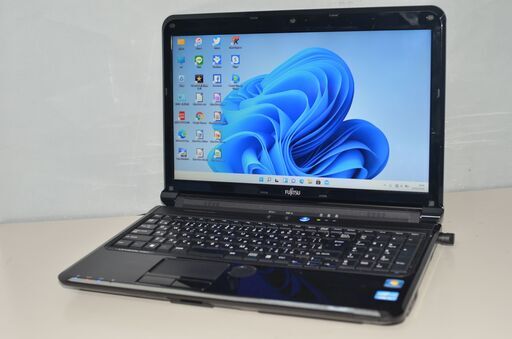 最新Windows11+office 爆速新品SSD256GB 富士通 LIFEBOOK AH56/C i5-2520M/4GB/15.6インチ/ブルーレイ/無線/カメラ/HDMI/便利なソフト