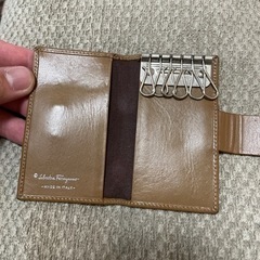 フェラガモのキーケース