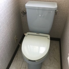 便器　タンク　TOTO トイレ