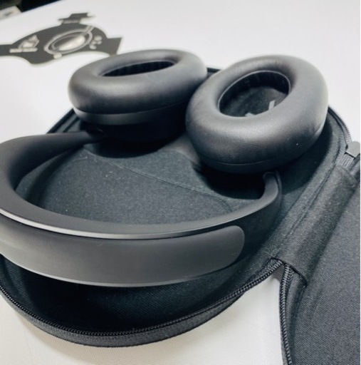 取引き中)Bose 700 Noise Cancelling Headphones