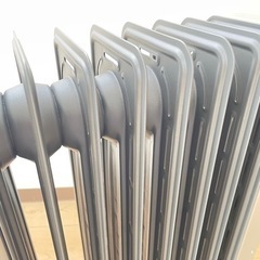 デロンギ　ヴェルティカルド　オイルヒーター　RHJ21F0812-GY