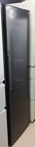 シャープ 冷蔵庫 SJ-AK31F-B 中古品 310L  2020年製　※外側に少し汚れアリ