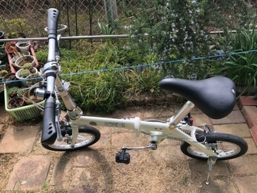 オールアルミ製折り畳み自転車