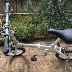 オールアルミ製折り畳み自転車