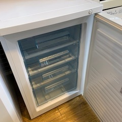 ⭐️人気⭐️2015年製 Electrolux 86L冷凍庫 EFB0900WA エレクトロラックス