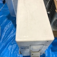 富士通　お掃除付きエアコン　2015年製　六畳用