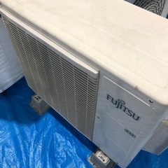 富士通　お掃除付きエアコン　2015年製　六畳用