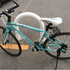 値下げ　10日までに売れなければリサイクルショップに売ります。ビアンキ　クロスバイク　