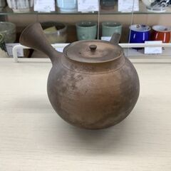 小西洋平作急須！