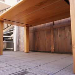 HAYAMA GARDEN(葉山ガーデン)で取り扱われていた無垢材ダイニングテーブルです。優しい木目と色合いが魅力のナチュラルな食卓は北欧スタイルや和モダンなインテリアに。CB342
