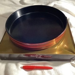 寿司桶　30✖️h5.5cm プラ製　黒と赤　お盆