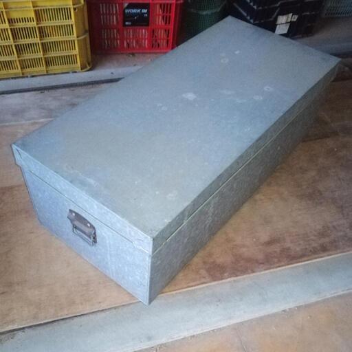 昭和レトロ ブリキ缶 衣装ケース 特大 エイオケンセツ 南生駒のその他の中古あげます 譲ります ジモティーで不用品の処分 昭和レトロ ブリキ缶 衣装ケース 特大 エイオケンセツ 南生駒のその他の中古あげます 譲ります ジモティーで不用品の処分