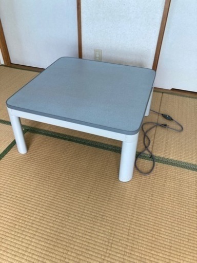 こたつテーブル　サイズ75センチ✖️75センチ