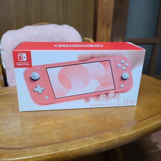 最終値下げ↓↓Nintendo SwitchLiteピンク美品！