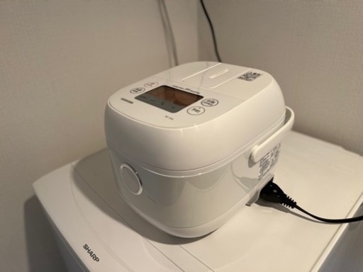 炊飯器　TOSHIBA   IHジャー　RC-5XL   ホワイト