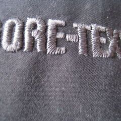 発送可能 刺繍タグ パタゴニア Patagonia リキッドスカイジャケット フード収納型 GORE-TEX ゴアテックス　黒ブラック系 
