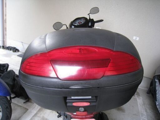 大阪市内より　使用感大　中古　ＧＩＶＩ　トップケース　ギビ　ボックス　収納箱　リアボックス　収納ボックス　47L