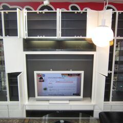 R386 高級 IDC大塚家具 シギヤマ リビングボード 壁面収納 ライト・コンセント付 美品 全幅322cm