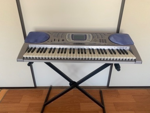 CASIO電子ピアノ(61鍵盤)